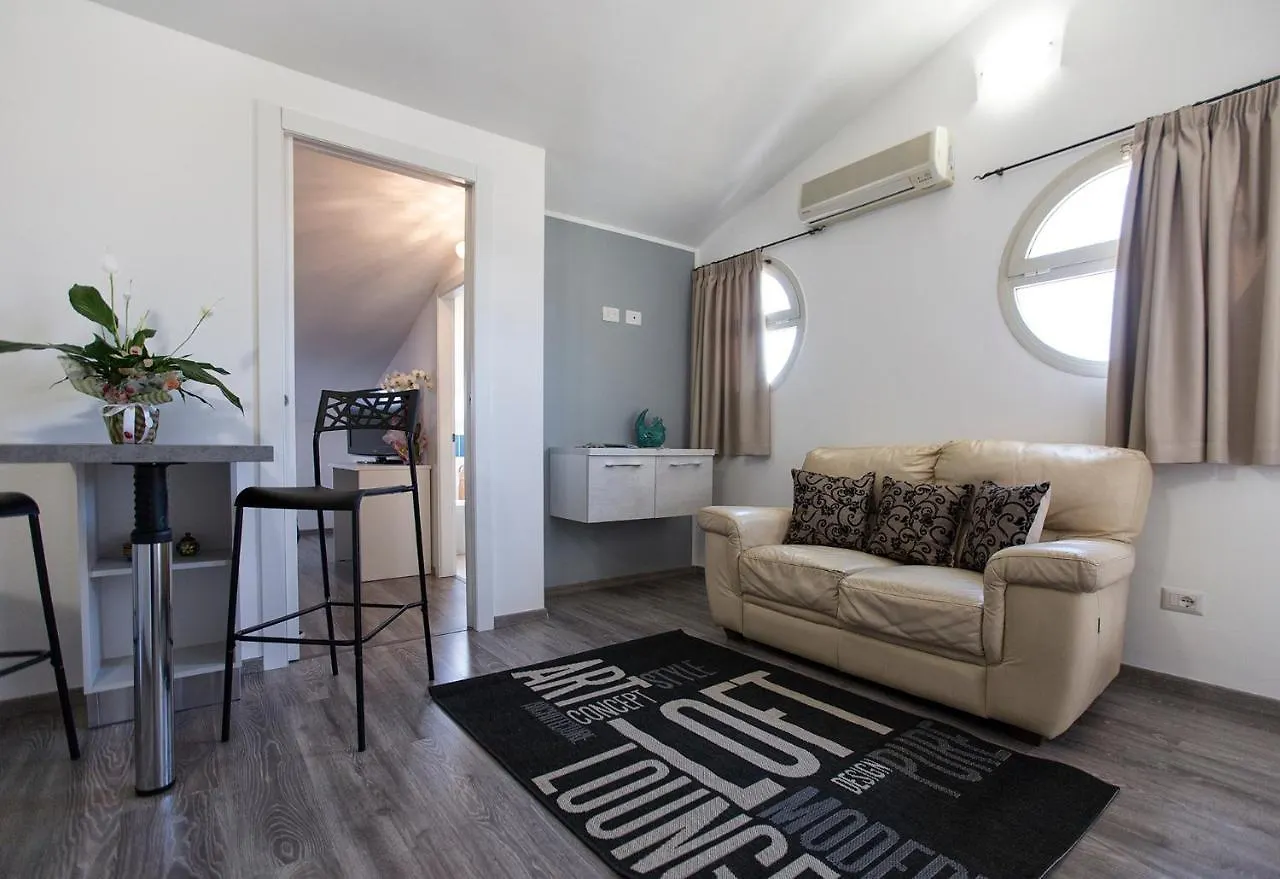 Alice'S House Bed and Breakfast Alghero Italien